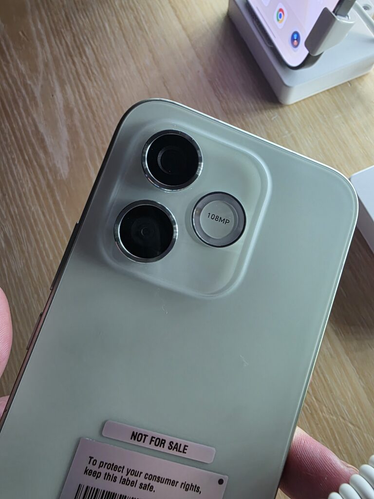 HONOR 600e, vista trasera, módulo de cámaras